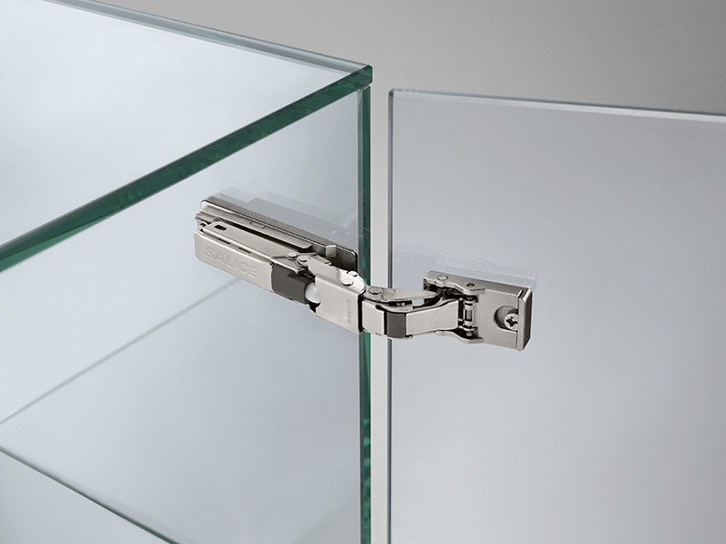 Accessoires-finitions-origine-italienne-charniére-porte-verre